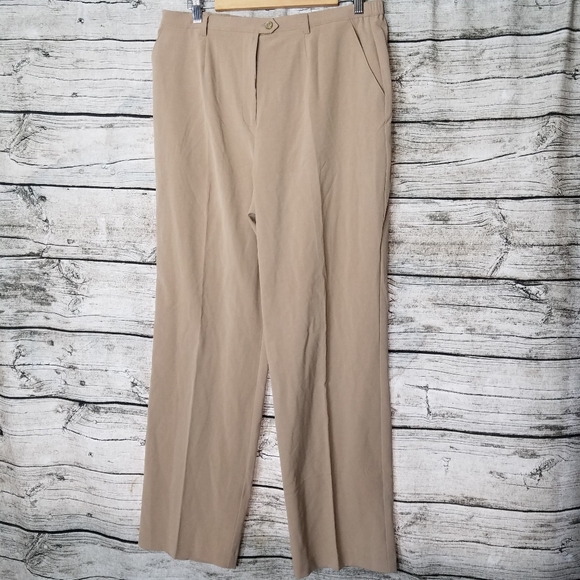 sag harbor Stretch Average Lenght Color Khaki Size 14.Waist approx: 15.5 inche - Picture 1 of 9